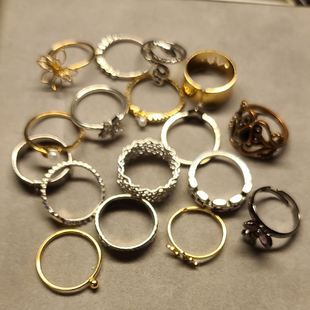 Elegant Gold and Silver Colored Ring Set